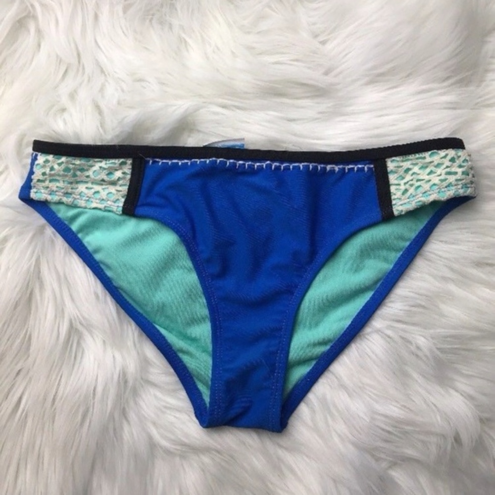 California Waves Crochet Trim Two Piece Bikini Set - Picture 5 of 6
